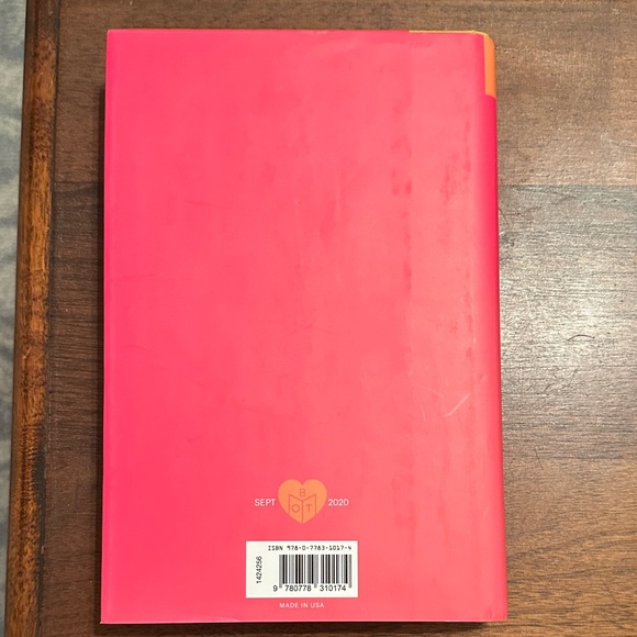 The Last Story of Mina Lee by Nancy Jooyoun Kim - Pink Cover - Like New! - Picture 2 of 2